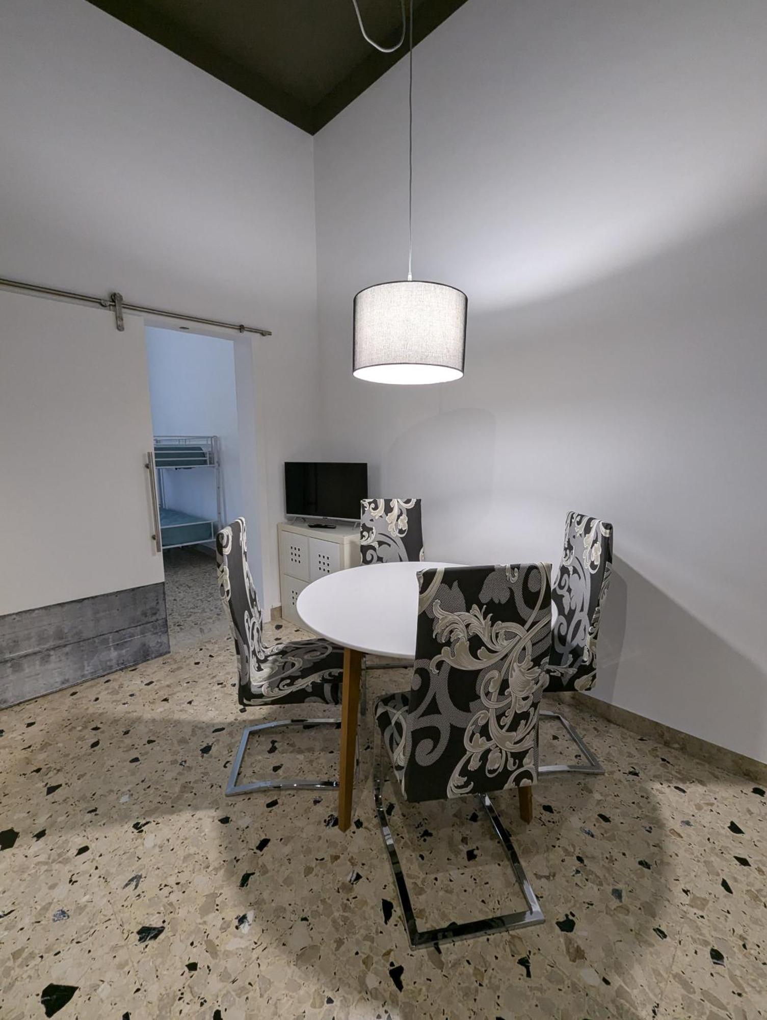 Il Cortile Siciliano Apartments Трапани Екстериор снимка